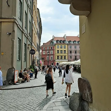 Chic - Old Town -cel2 Warsaw